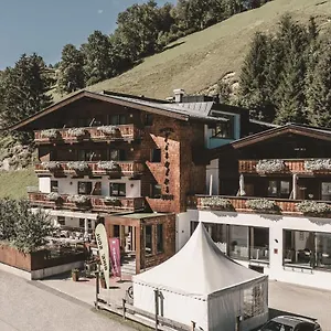& Tiroler Buam Saalbach-Hinterglemm